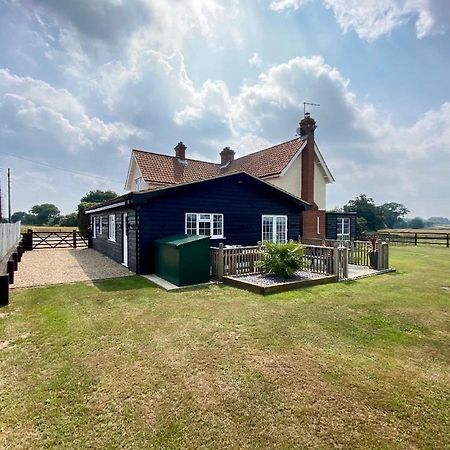Near Woodbridge The Annexe Eyke Fantastic Views With Dog Secure Garden And Paddock Villa ภายนอก รูปภาพ