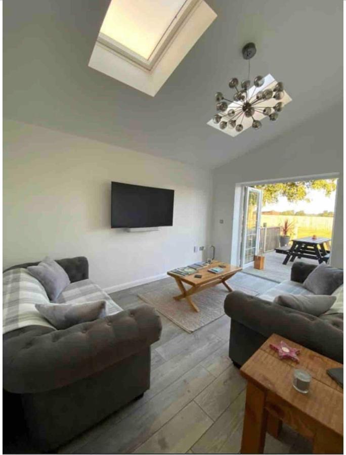 Near Woodbridge The Annexe Eyke Fantastic Views With Dog Secure Garden And Paddock Villa ภายนอก รูปภาพ