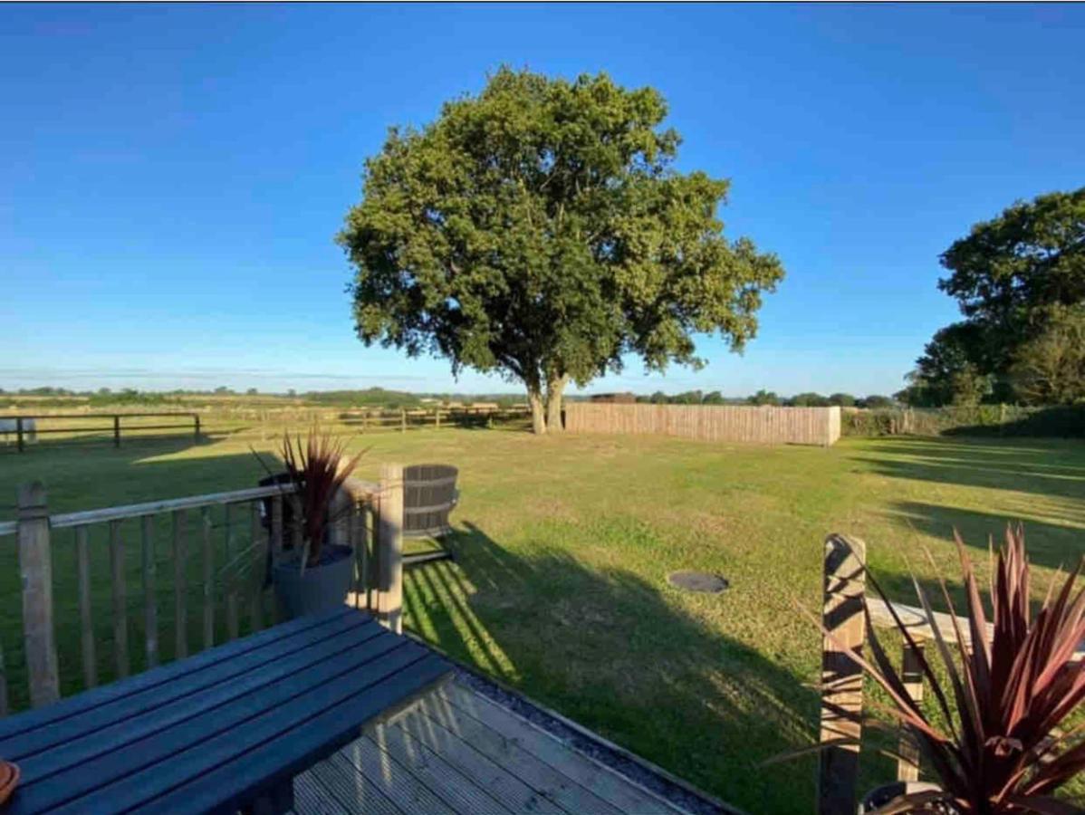 Near Woodbridge The Annexe Eyke Fantastic Views With Dog Secure Garden And Paddock Villa ภายนอก รูปภาพ